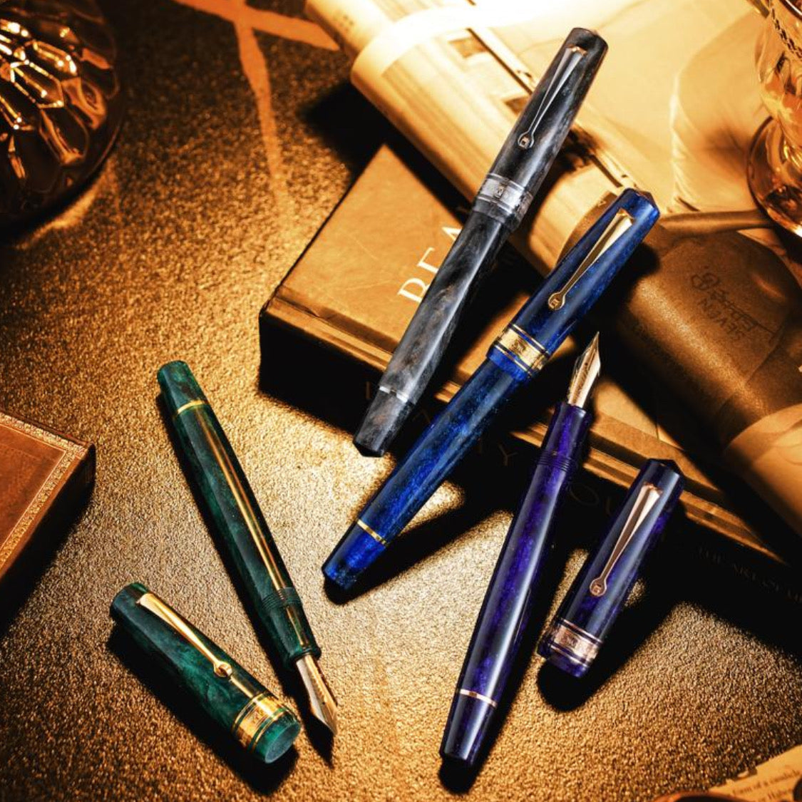 OMAS Bologna Grigio Luminoso - Fountain Pen