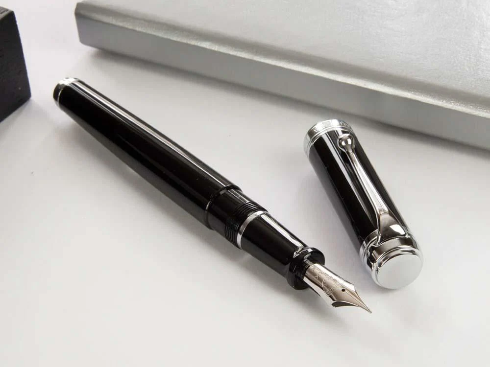 Aurora Talentum Classic Black Chrome