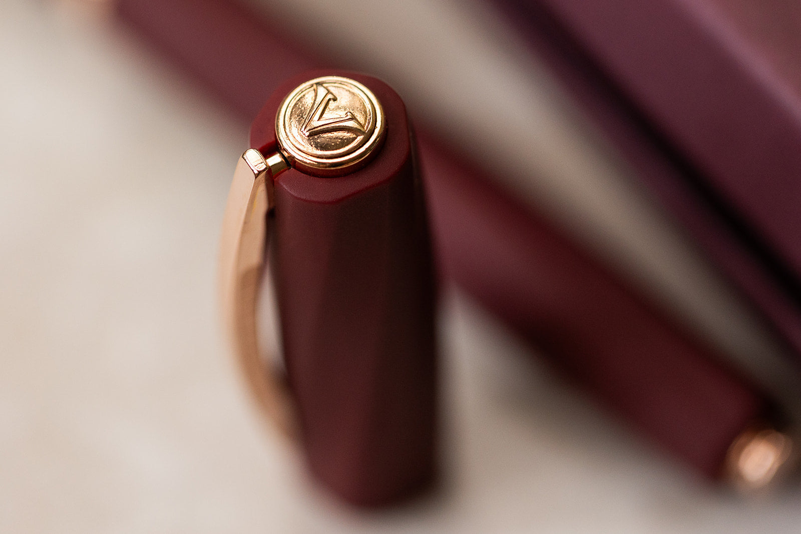 Visconti Divina Bordeaux Matte - Fountain Pen