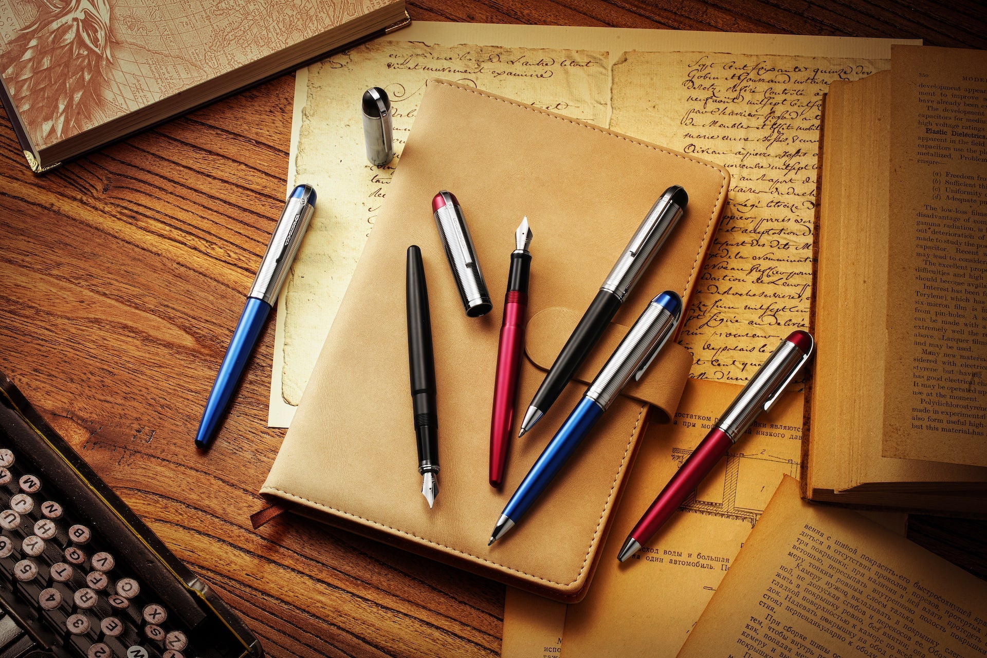 Wahl-Eversharp Skyline Black Presentation Gold Cap - Ballpoint Pen