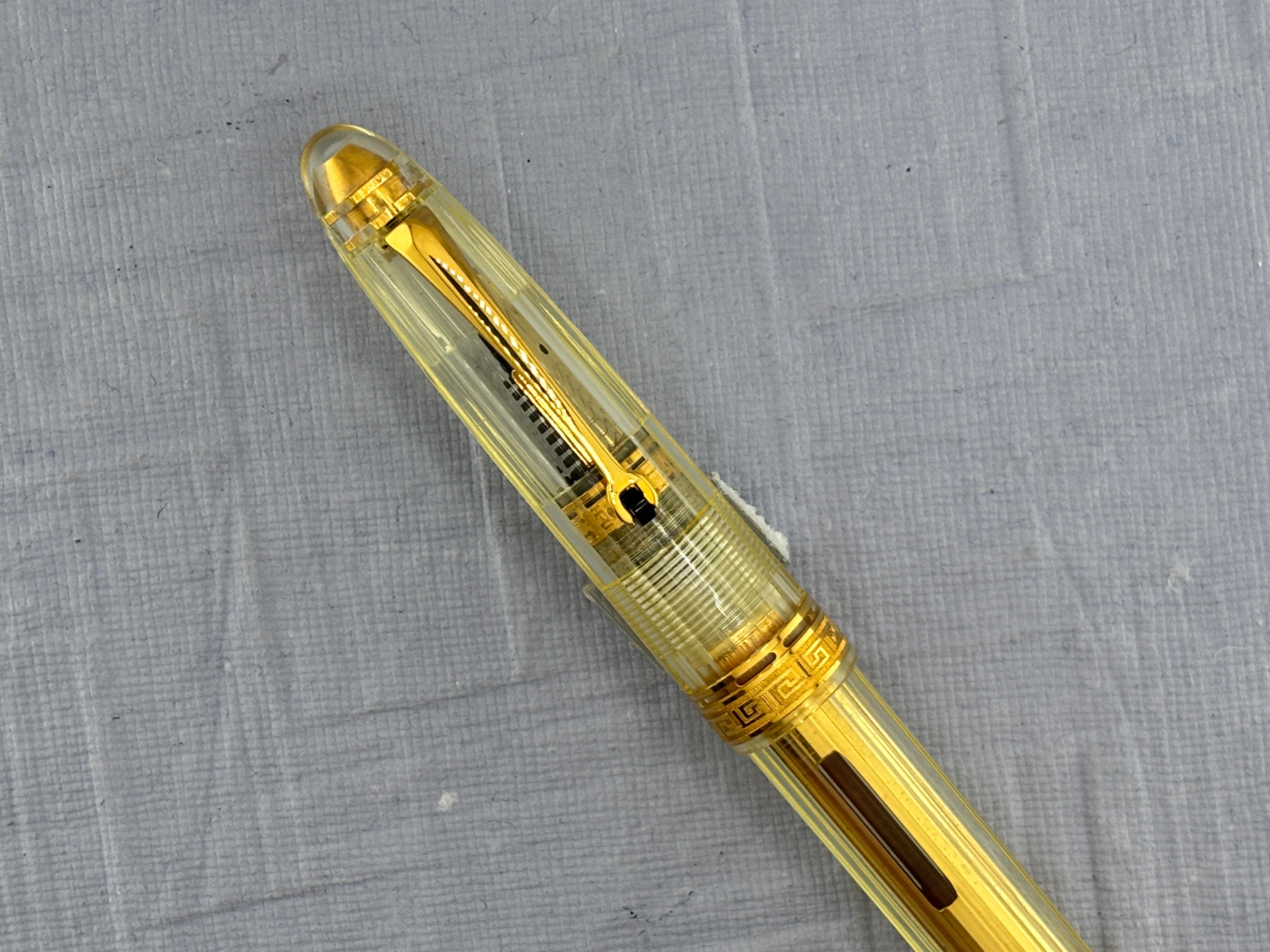 Omas Ogiva Vision Traveller Transparent Demonstrator - Fountain Pen
