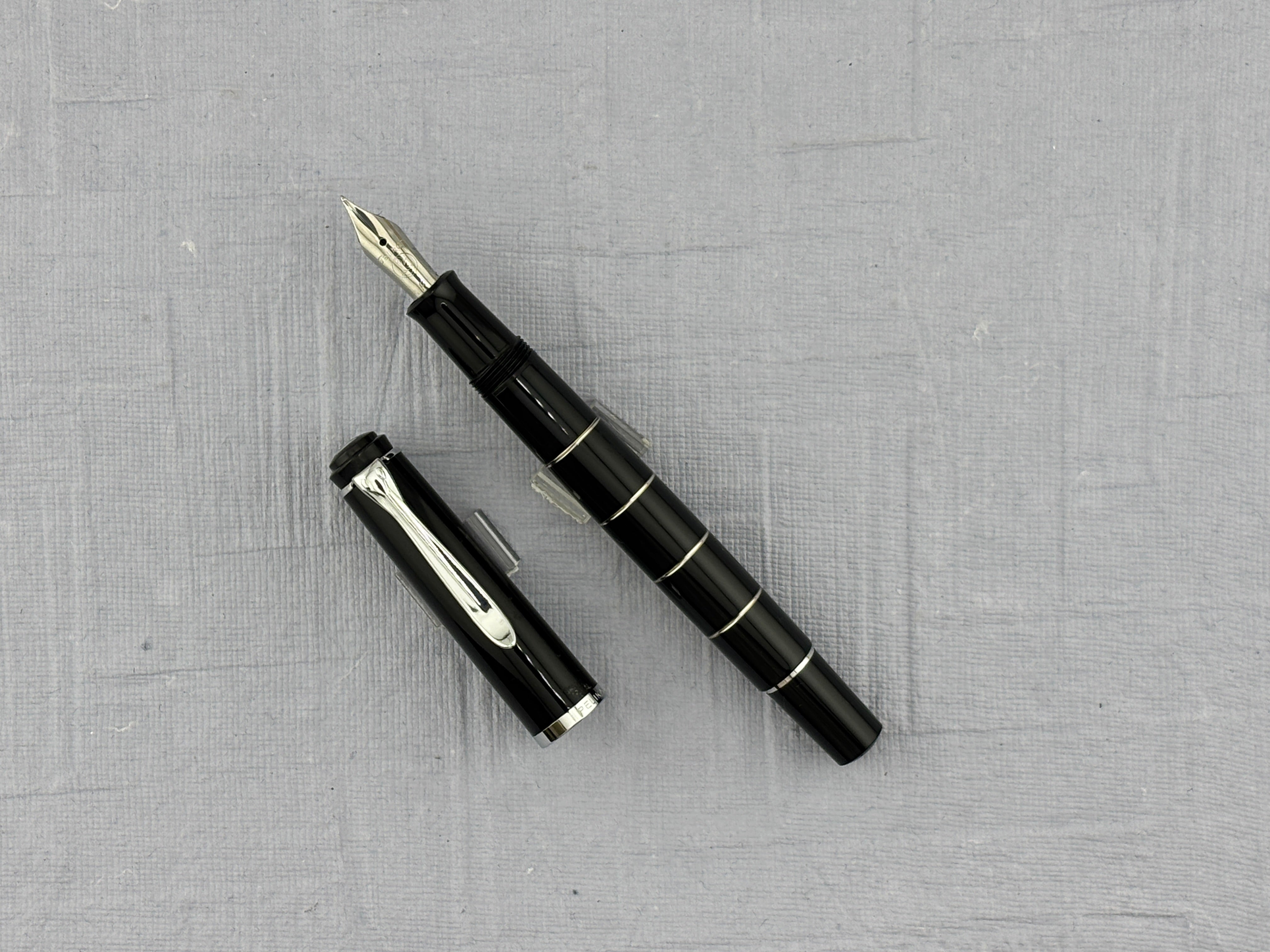 Pelikan Classic M215 Black and Silver Rings - Fountain Pen