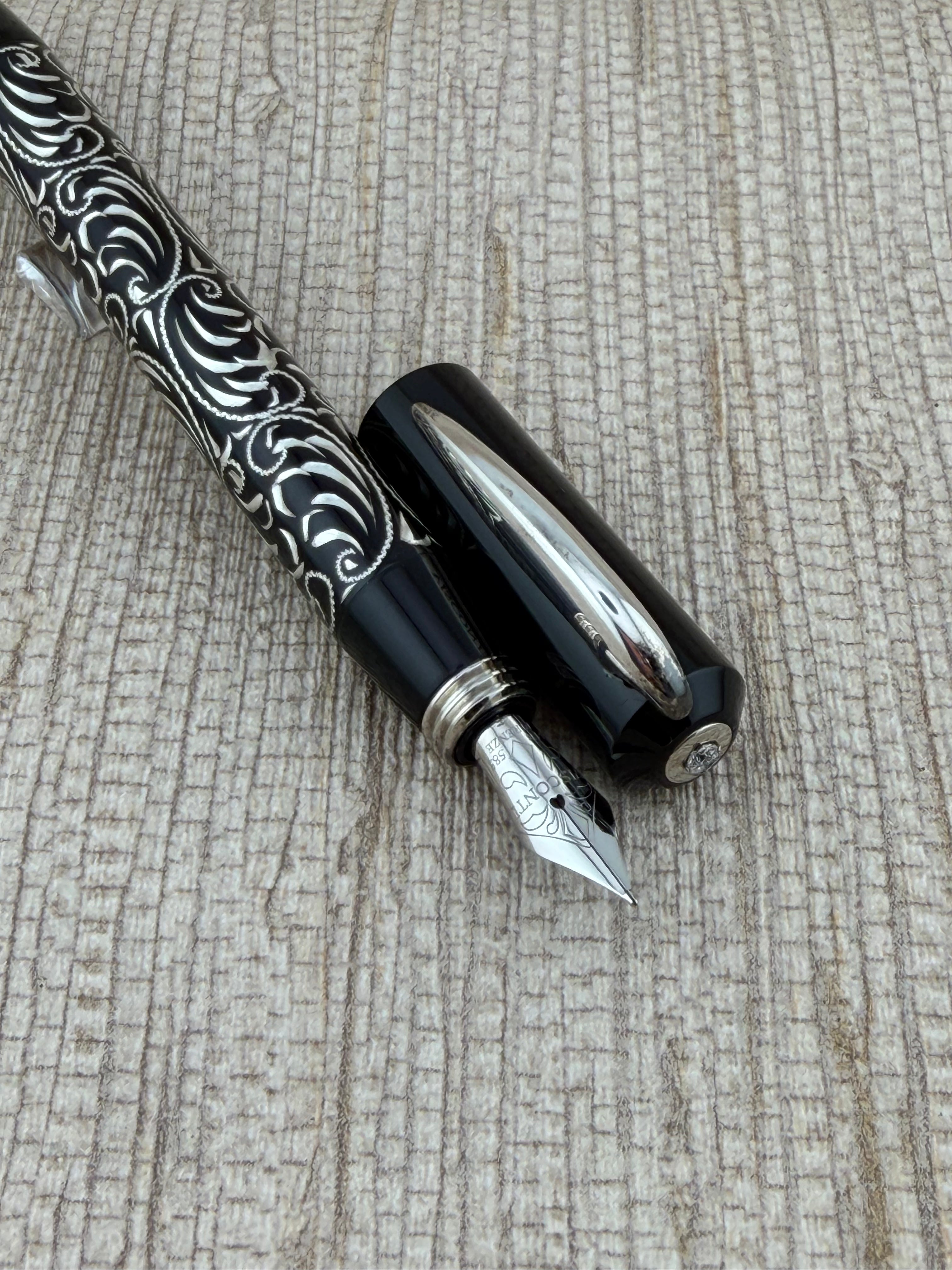 Visconti Rinascimento Sterling Silver Filigree 14k Gold Fine Nib - Fountain Pen
