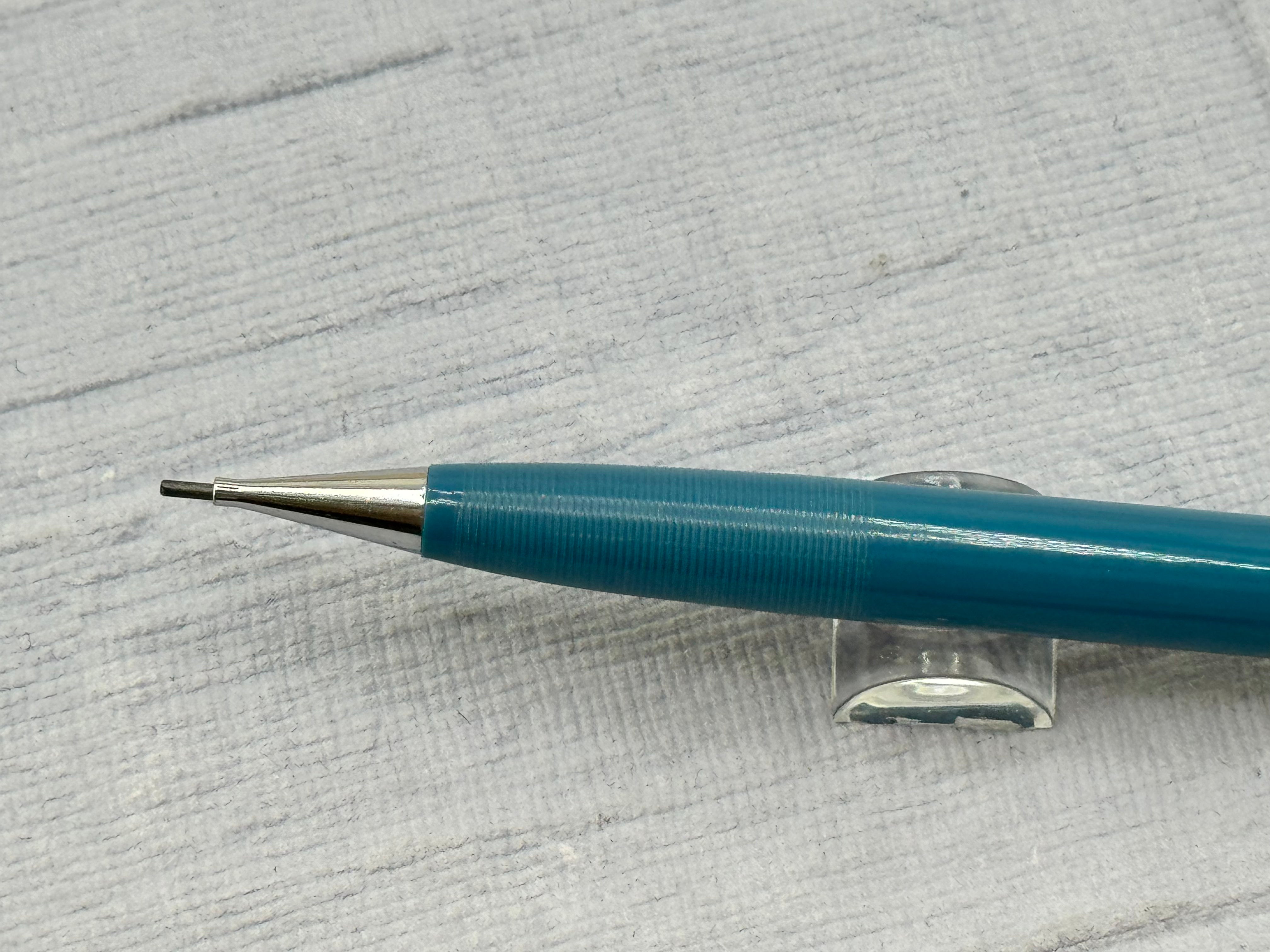 SHEAFFER Skripsert Medium Size - Fountain Pen and Mechanical Pencil Set  *New Old Stock!*
