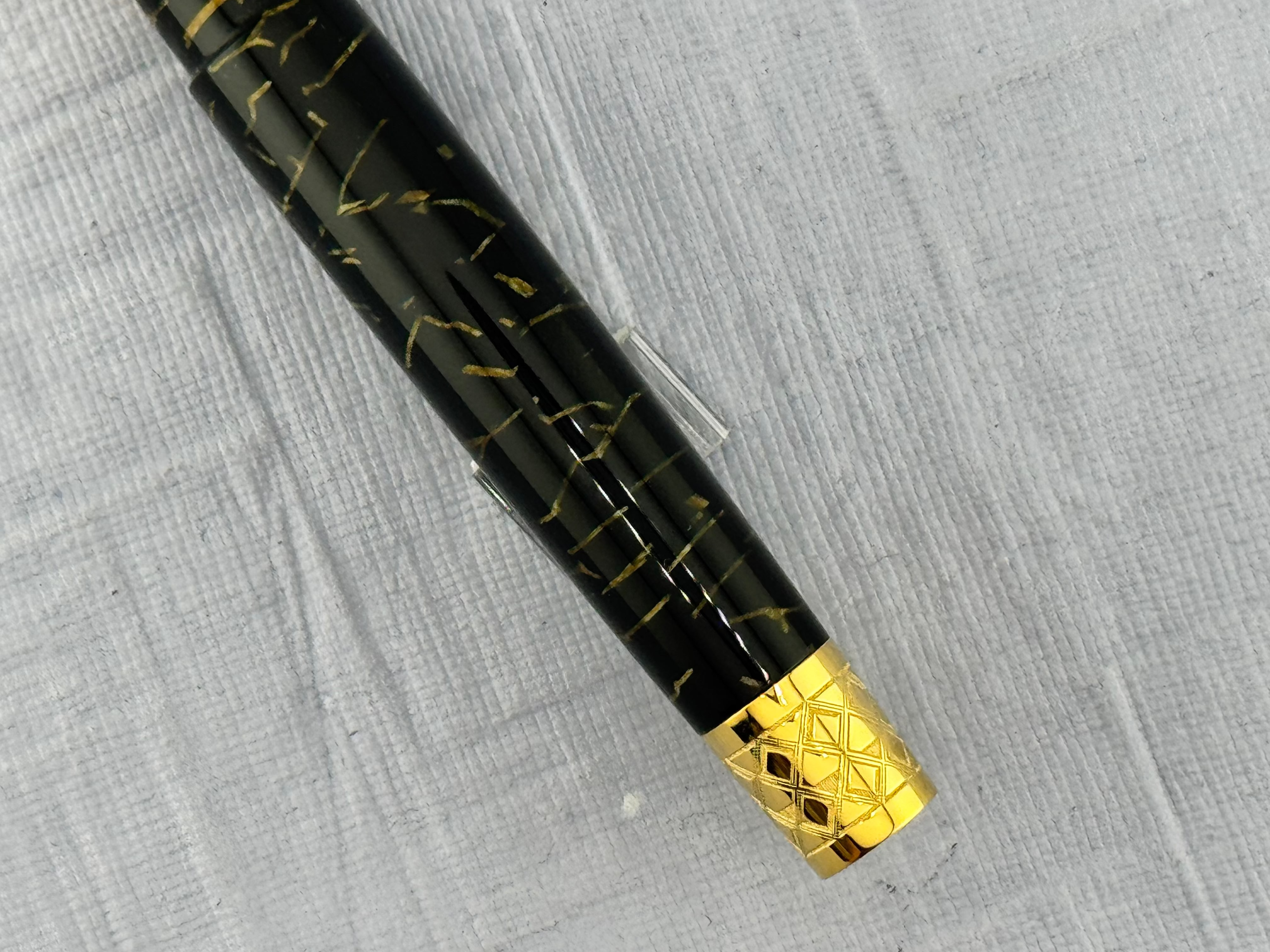 King & Queen Royal Flush Limited Edition Oro Black Original Omas Celluloid - Fountain Pen