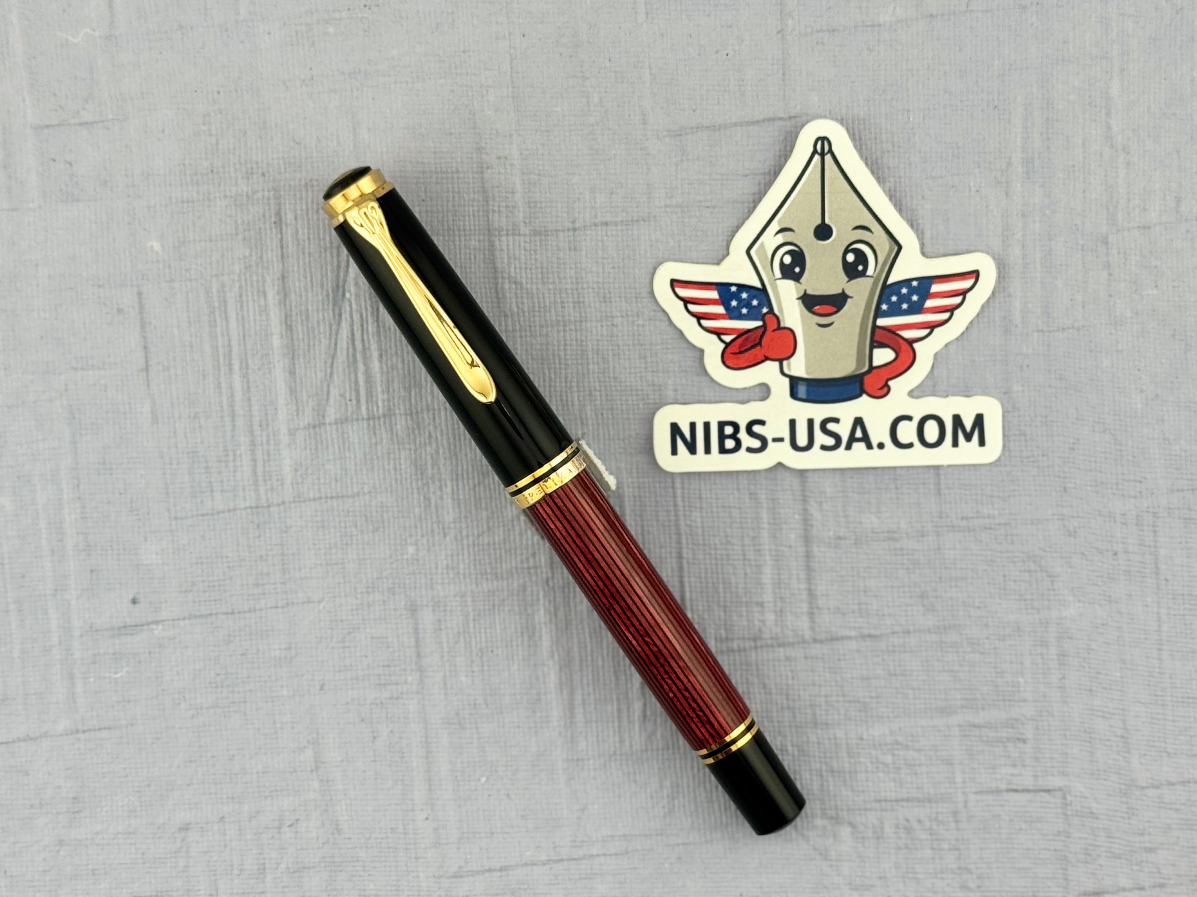 Pelikan Souverän M800 Black and Red Striped 18K Medium Nib - Fountain Pen