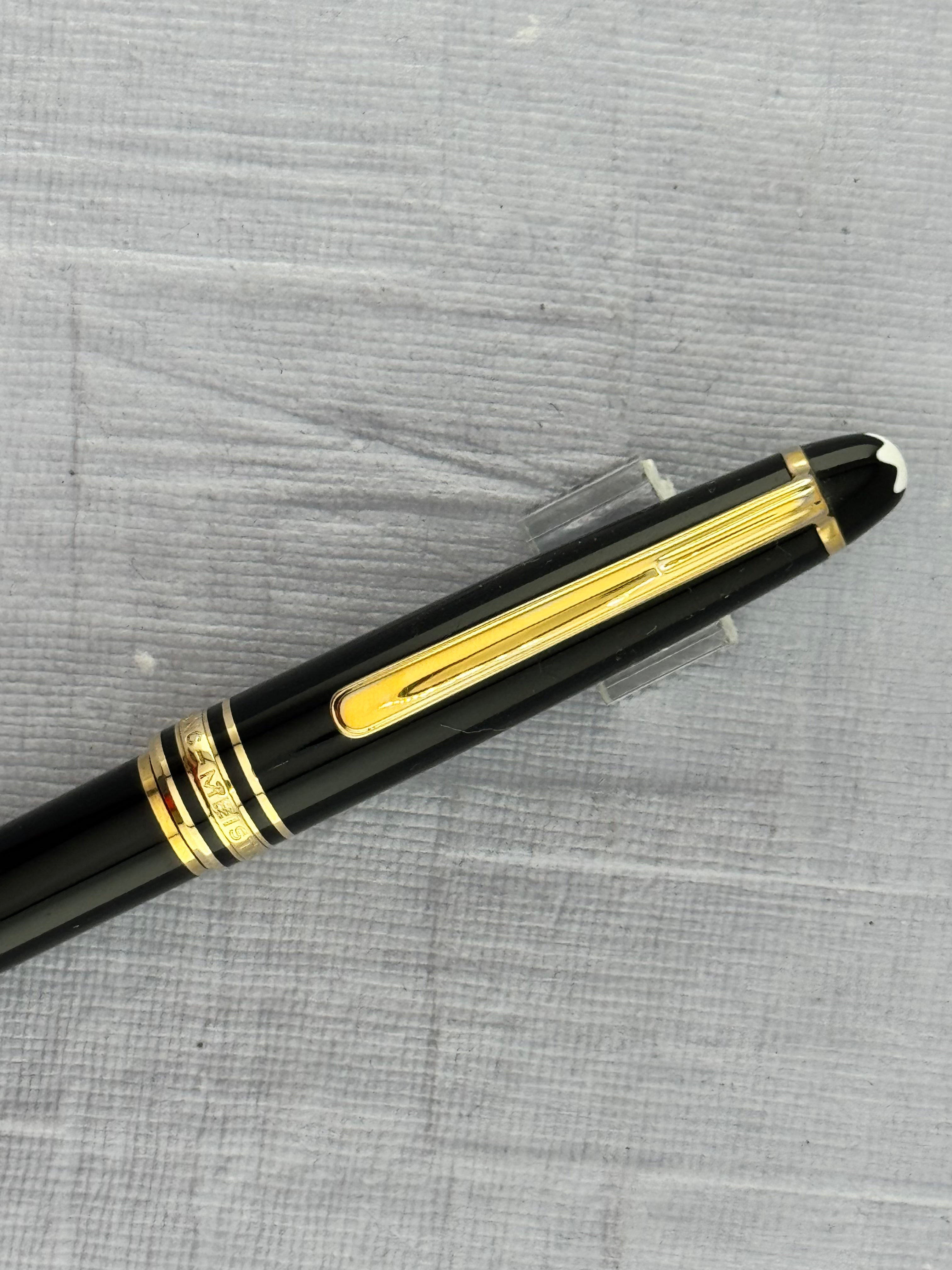 Montblanc Meisterstück Classique Model 144 Black with Gold Trim - Fountain Pen