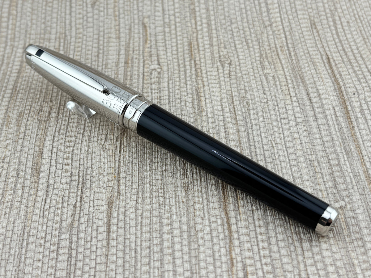 S.T. Dupont Large Orpheo 300th Anniversary of St. Petersburg Limited Edition Medium 18kt Nib - Fountain Pen