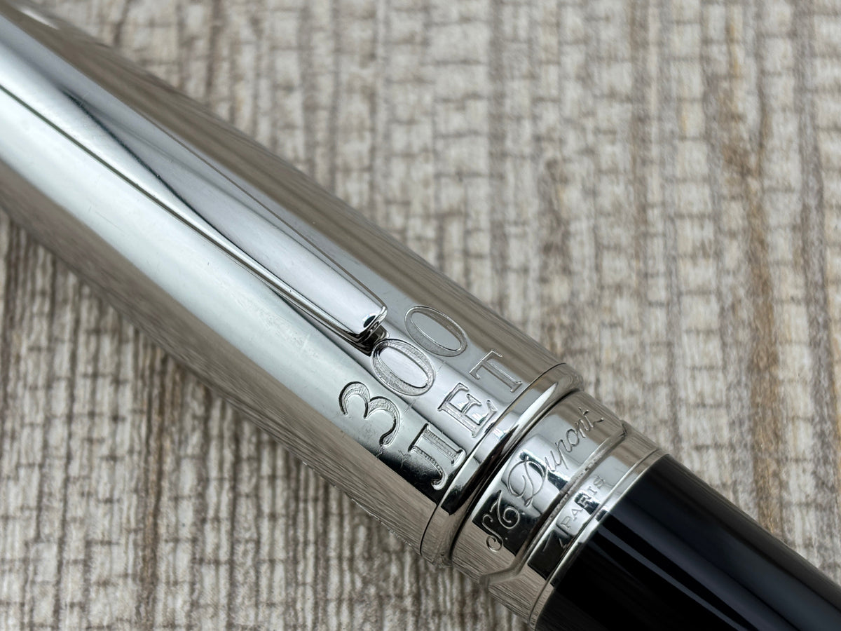 S.T. Dupont Large Orpheo 300th Anniversary of St. Petersburg Limited Edition Medium 18kt Nib - Fountain Pen