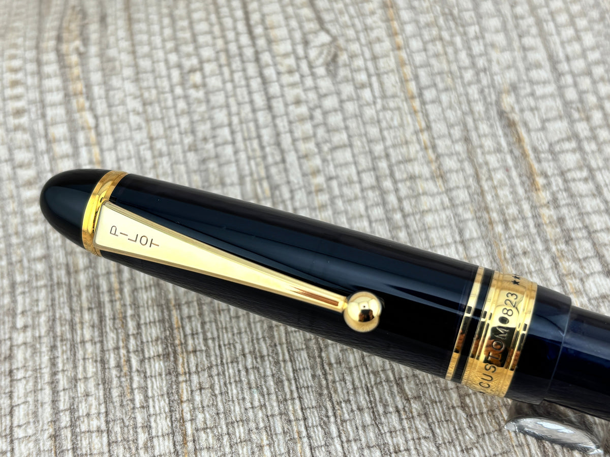 Pilot Custom 823 Black Smoke Medium 14kt Nib - Fountain Pen