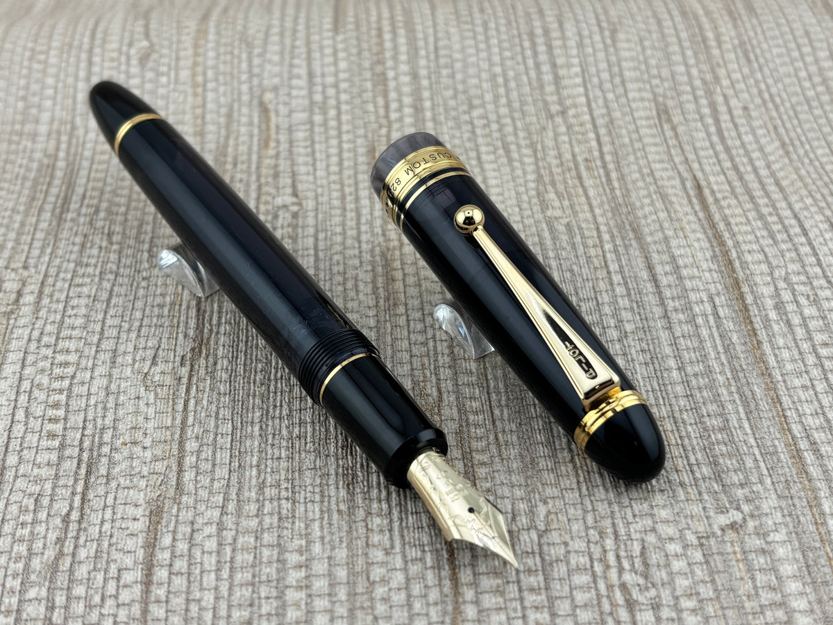 Pilot Custom 823 Black Smoke Medium 14kt Nib - Fountain Pen