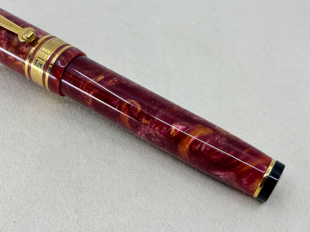 Wahl-Eversharp Decoband Red Flamingo Gold Trim - Fountain Pen