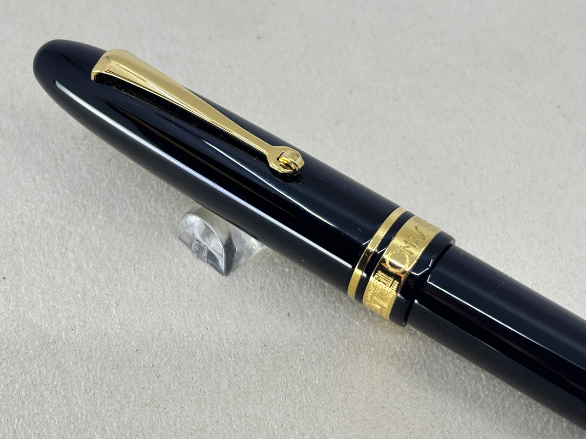 OMAS Ogiva Black Gold Trim 14k Architect Double Deck Nib! - Fountain Pen