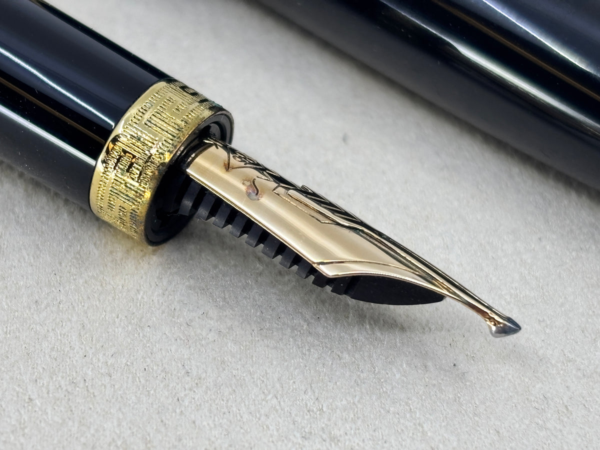 OMAS Ogiva Black Gold Trim 14k Architect Double Deck Nib! - Fountain Pen