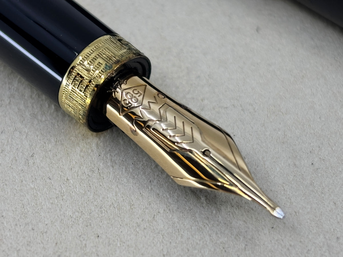 OMAS Ogiva Black Gold Trim 14k Architect Double Deck Nib! - Fountain Pen