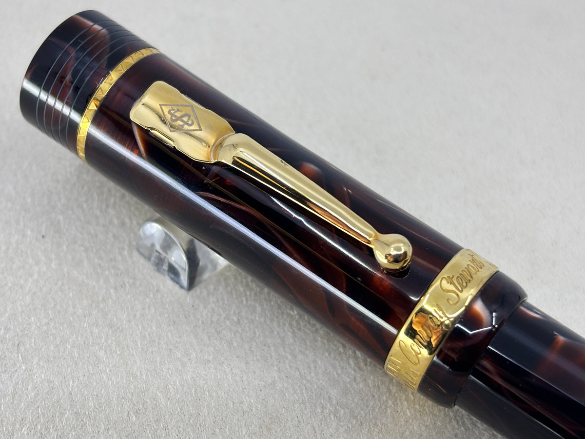 Conway Stewart Winston Churchill Brown Arcola Circa 2019 - Fountain Pen