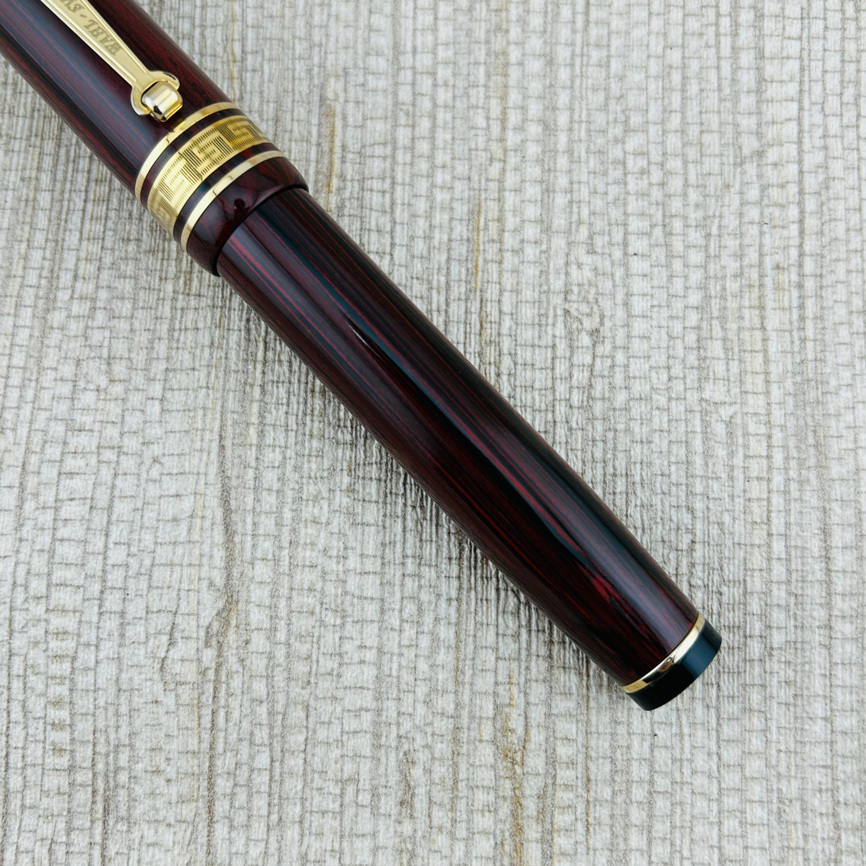 Wahl-Eversharp Rosewood Superflex 18k750 Gold Nib - Fountain Pen
