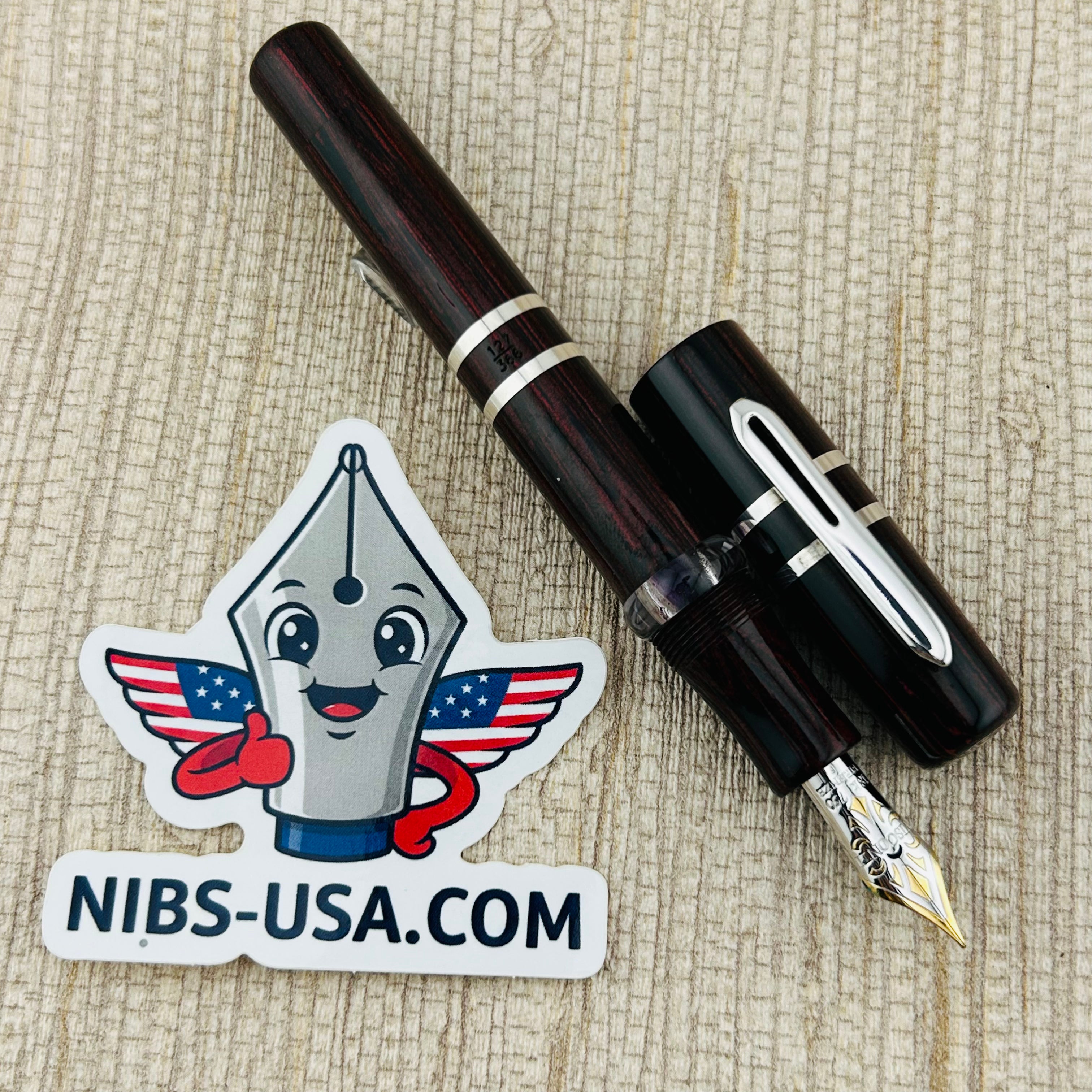 Visconti Joon New York Anniversary 1975-2000 Rosewood Ebonite Limited Edition 127/366 - Fountain Pen