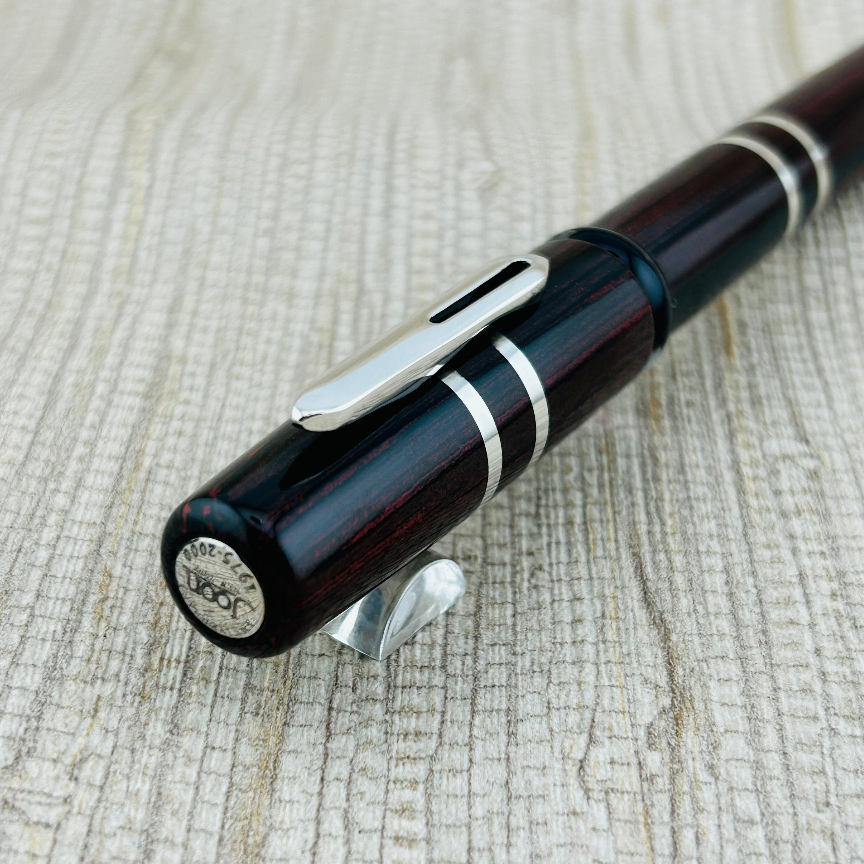 Visconti Joon New York Anniversary 1975-2000 Rosewood Ebonite Limited Edition 127/366 - Fountain Pen