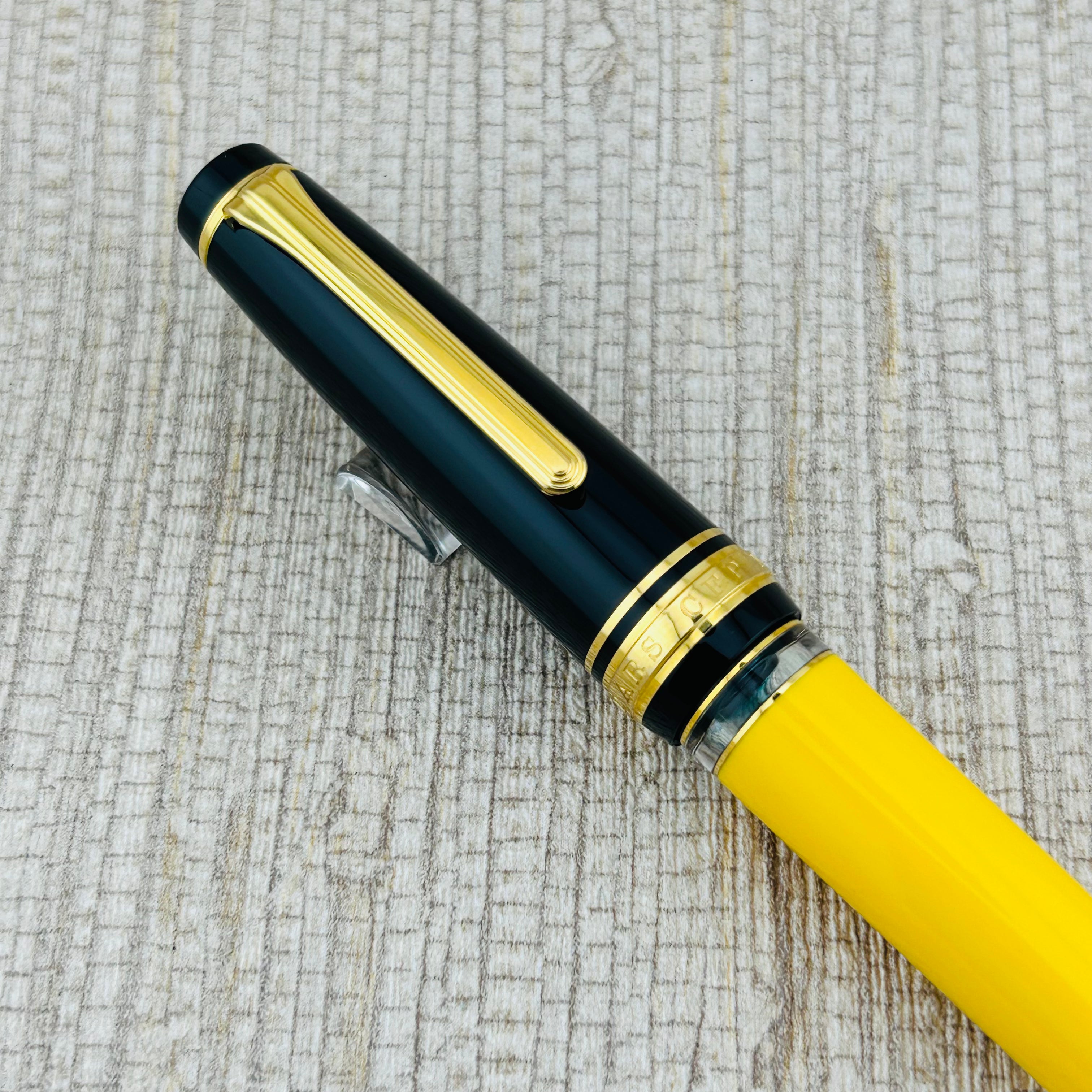 Sailor Pro Gear Realo Yellow Black Cap Limited Edition 21/88 Architect Gold Nib 21K - Fountain Pen