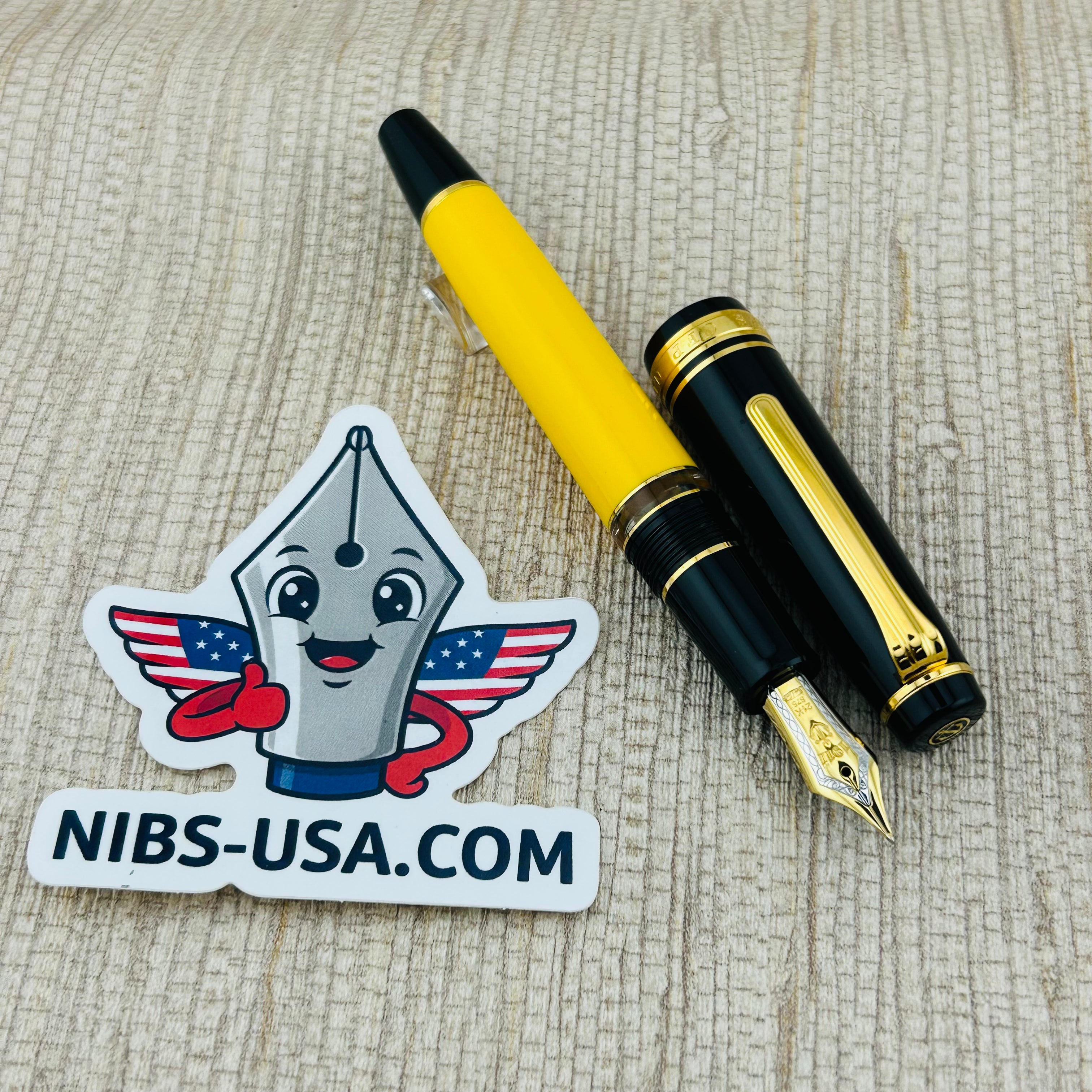 Sailor Pro Gear Realo Yellow Black Cap Limited Edition 21/88 Architect Gold Nib 21K - Fountain Pen
