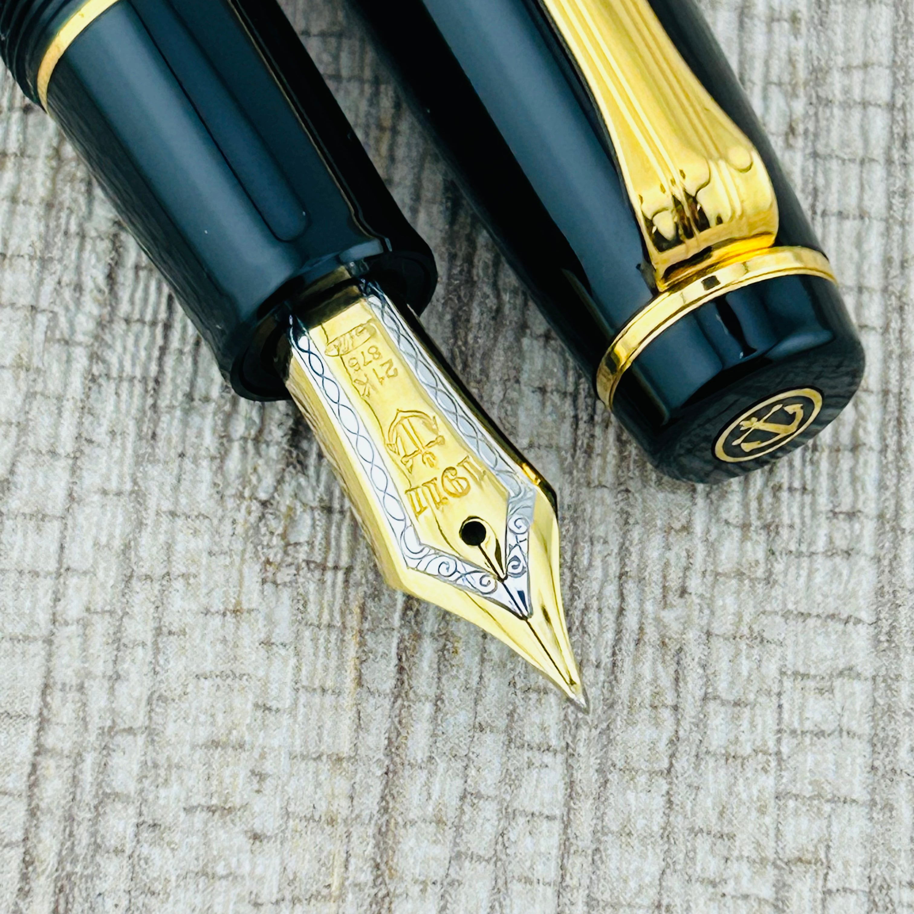 Sailor Pro Gear Realo Yellow Black Cap Limited Edition 21/88 Architect Gold Nib 21K - Fountain Pen
