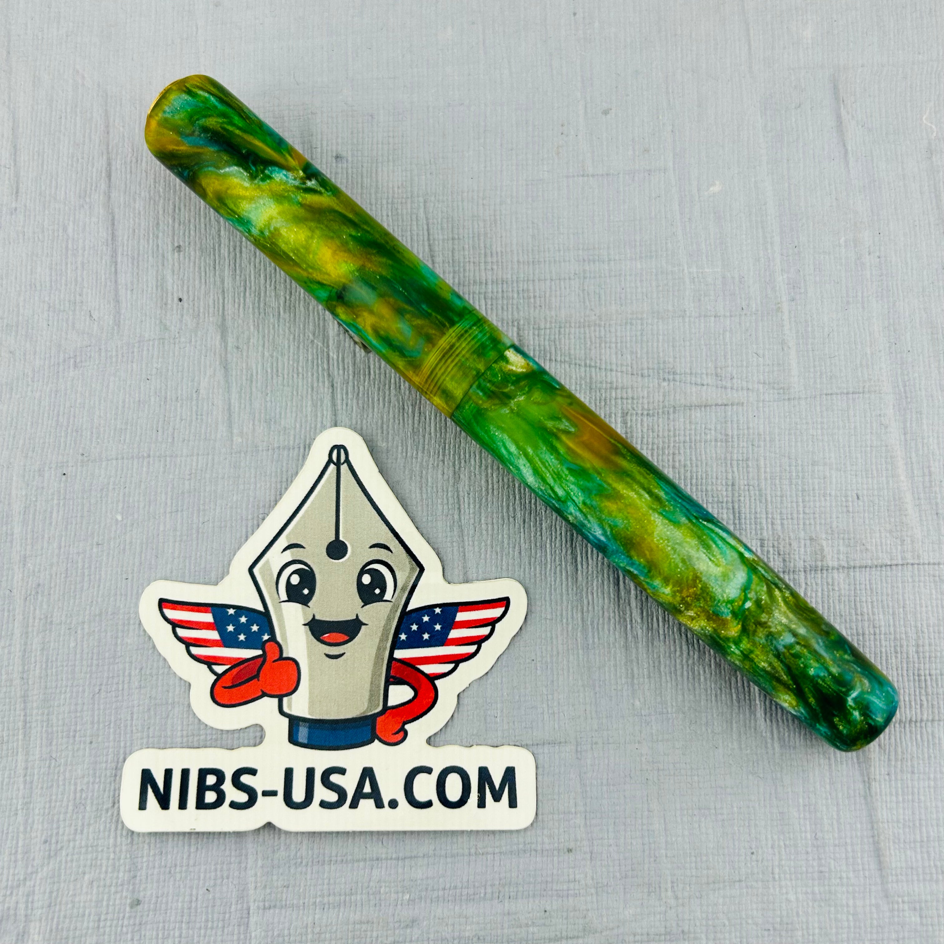 No Name We Believe From A Pen Maker In Florida Beautiful Green! - Fountain Pen