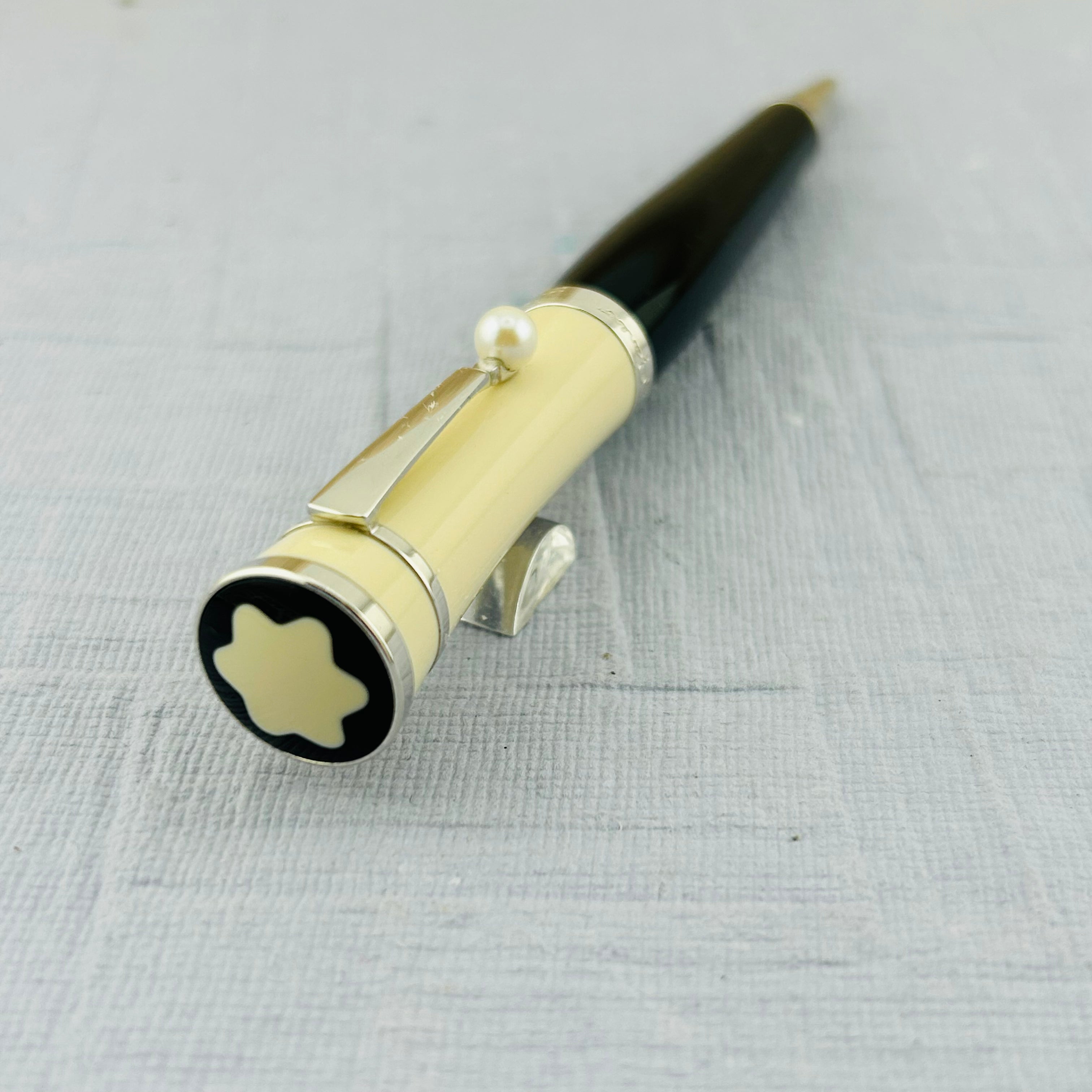 Montblanc Grace Kelly Muses Collection Princesse Grace de Monaco - Ballpoint Pen