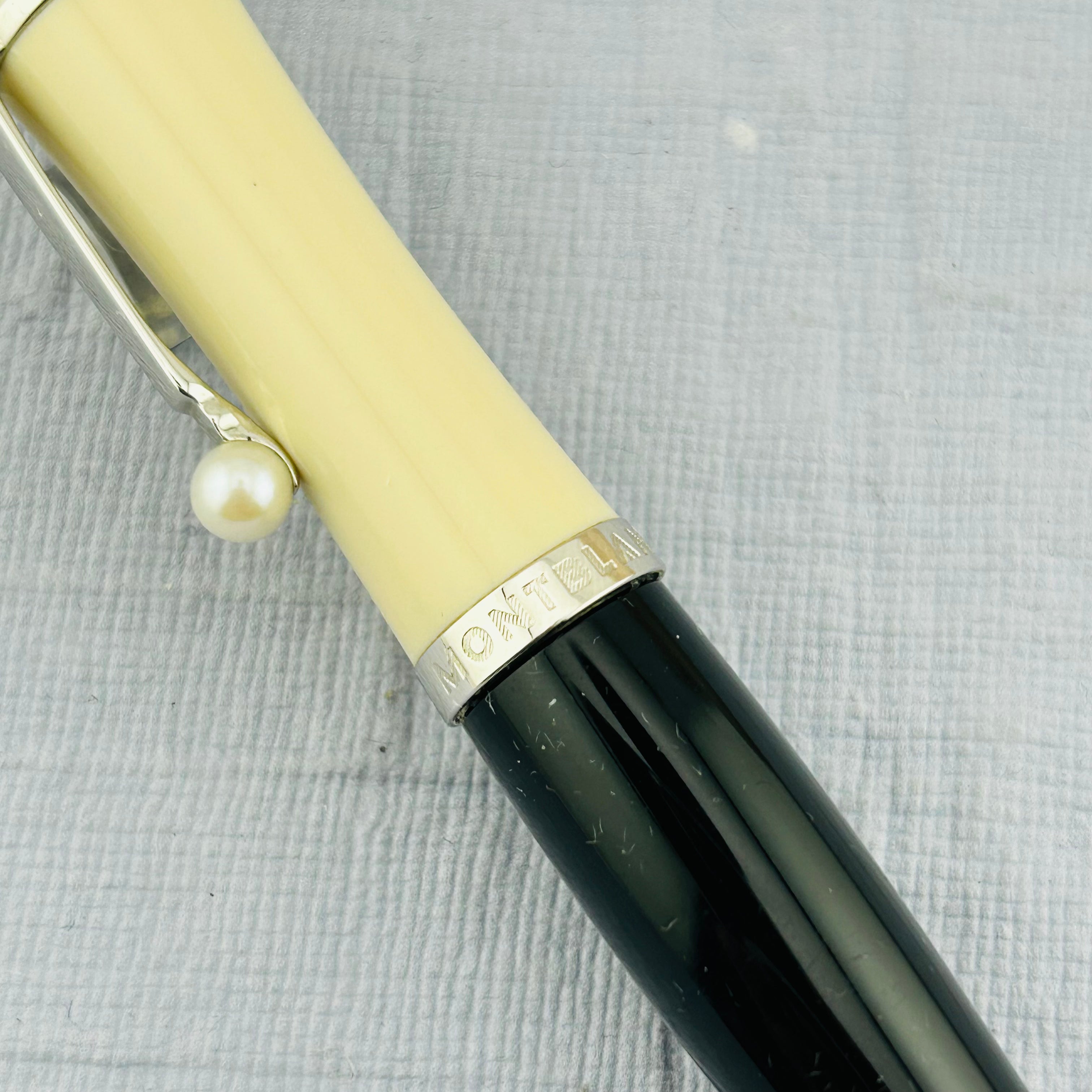 Montblanc Grace Kelly Muses Collection Princesse Grace de Monaco - Ballpoint Pen