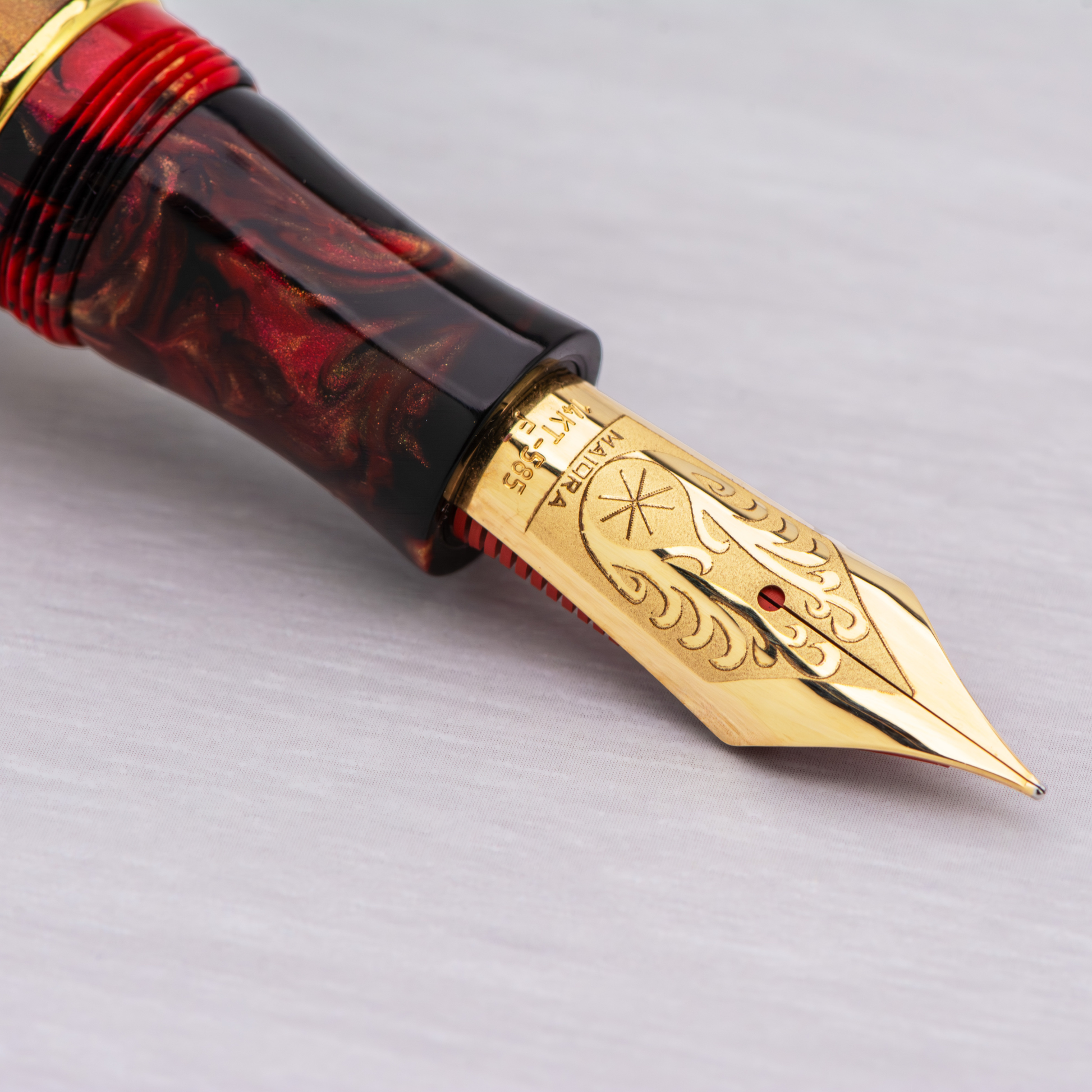 Maiora Ultra Ogiva Golden Rule Fountain Pen 14K Nib Collection