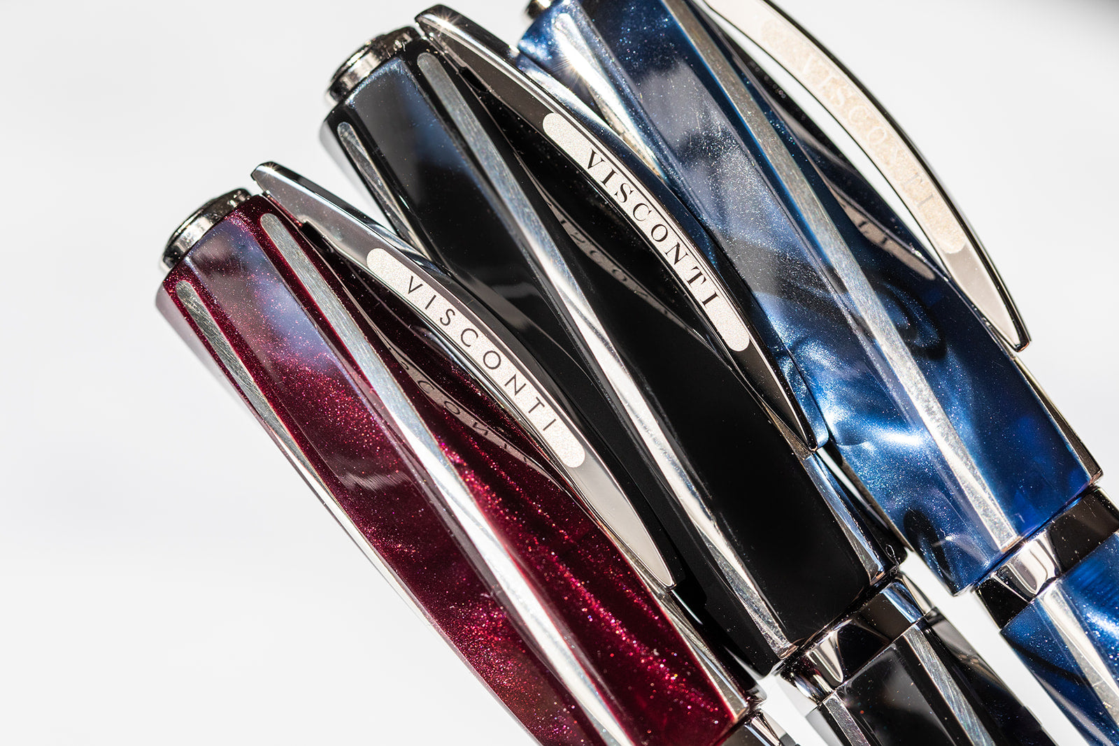 Visconti Divina Elegance Imperial Blue Oversize - Fountain Pen