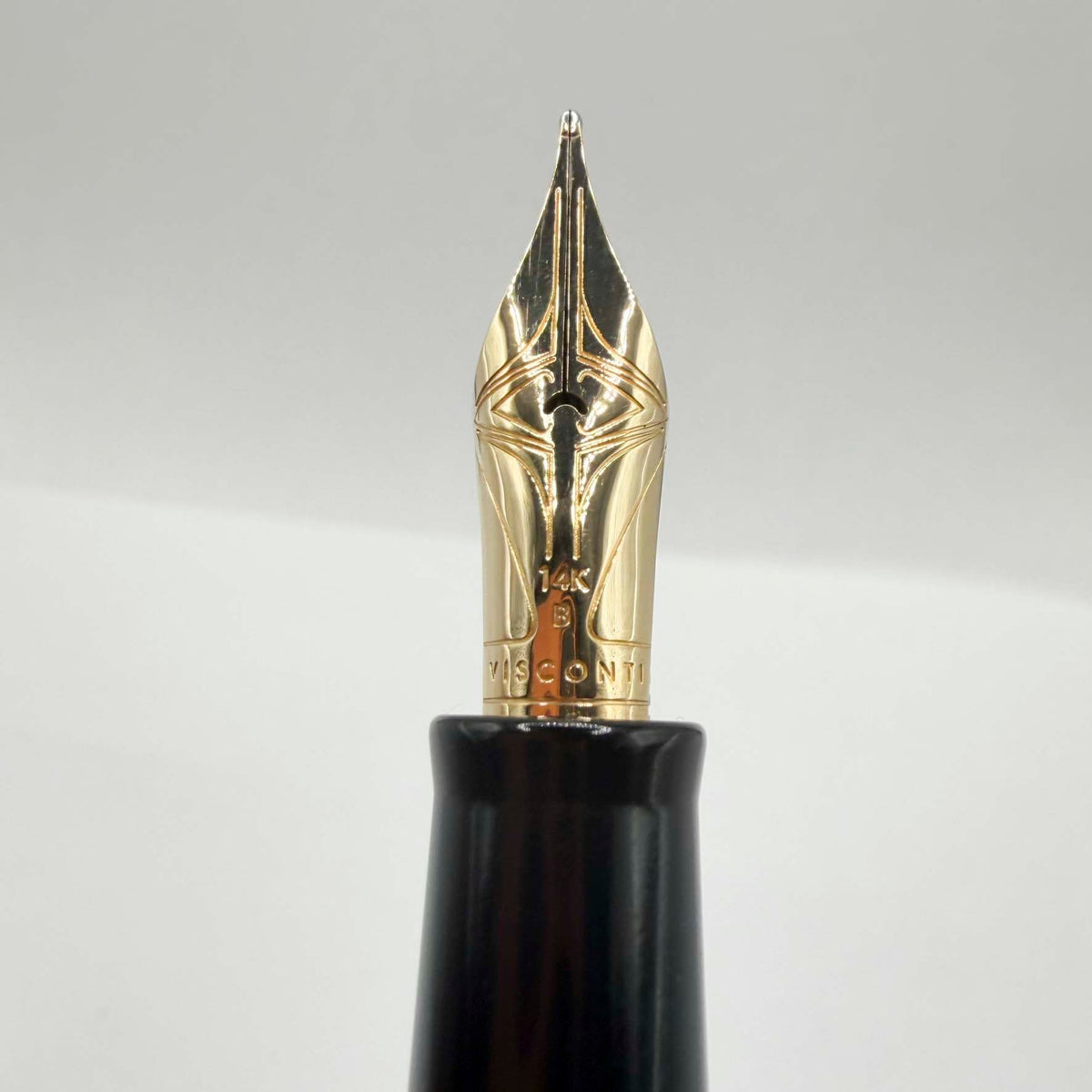 Visconti Honors the 90th Anniversary of Italy's Iconic Corsani Pen Shop Realized in the Final Stock of the Blue "Wall Street" Layered Celluloid  - Fountain Pen (An Edition of Only 20 Pens!)