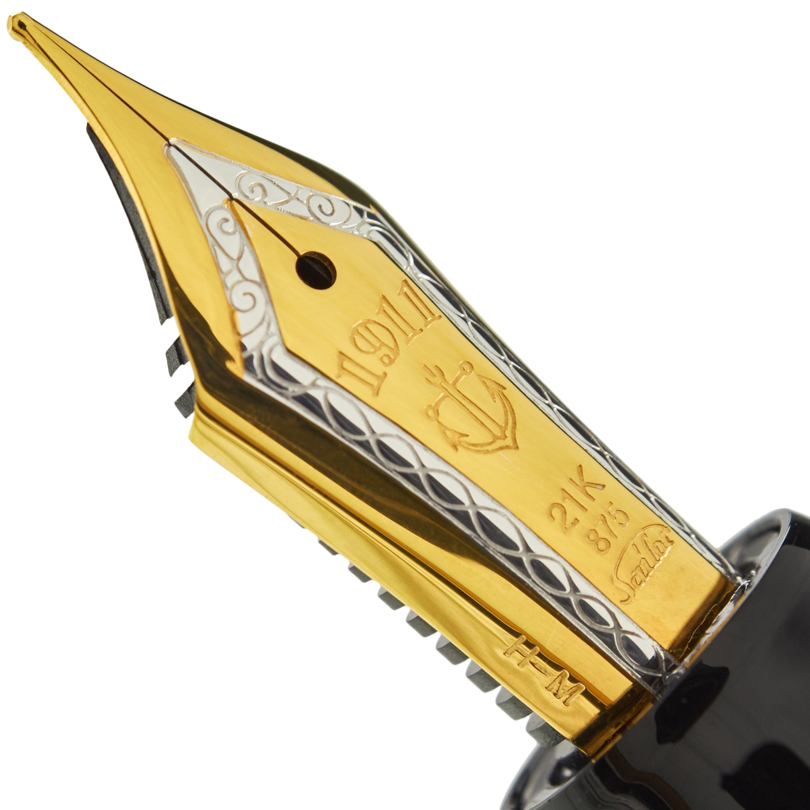Sailor Pro Gear Classic Black Gold - nibs.com